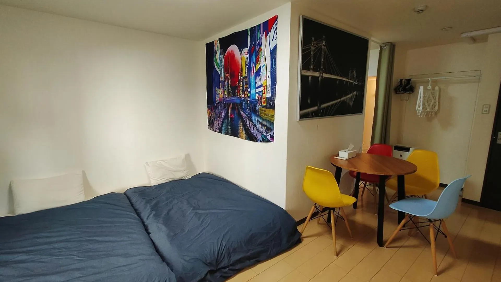 Apartament Secret Base Station Side Osaka 0*,  Japonia